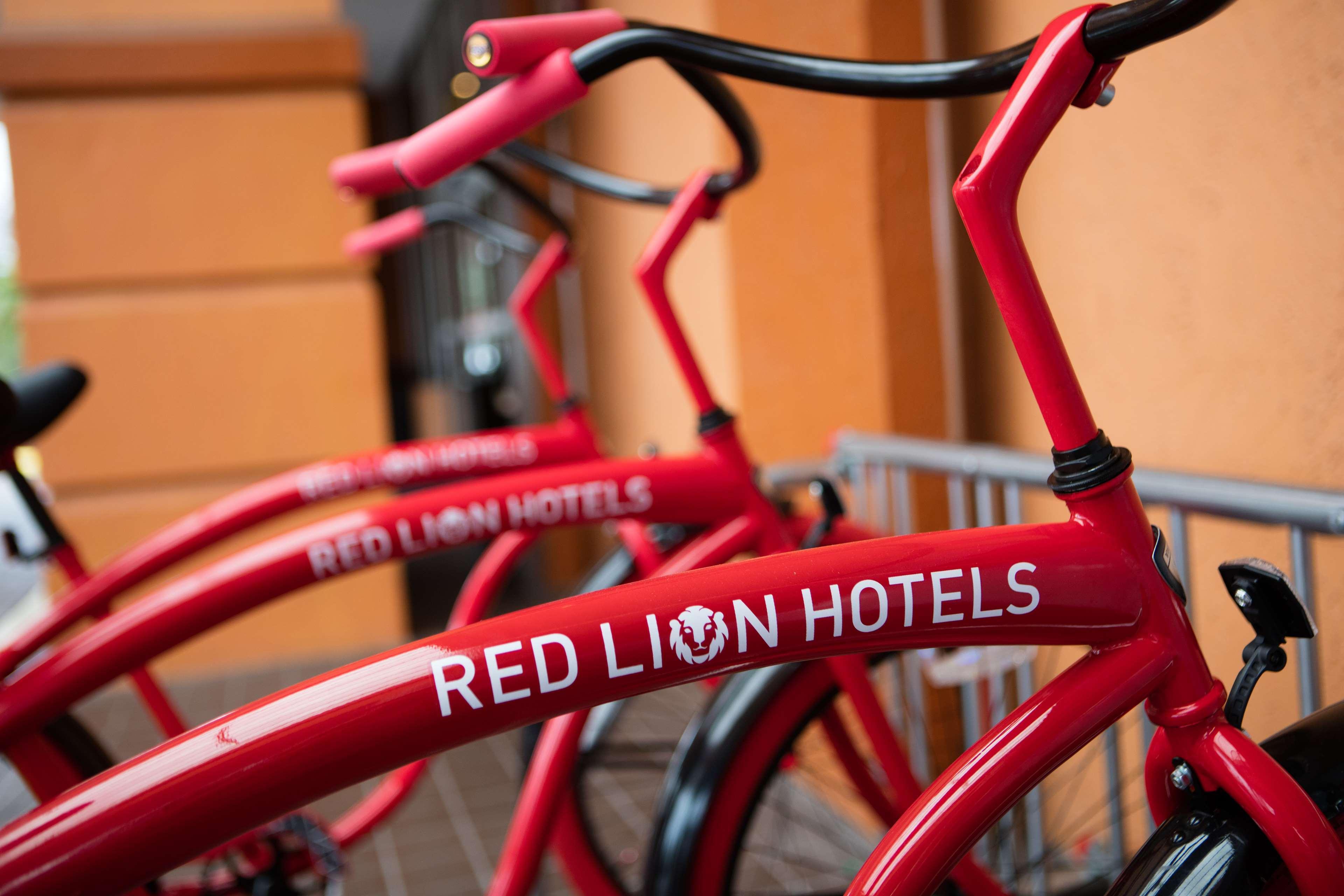 Red Lion Hotel Seattle Airport Сиатак Екстериор снимка